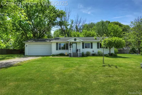 2470 E Highland Rd, Howell, MI 48843
