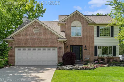 3486 Kossuth Rd, Orion, MI 48360