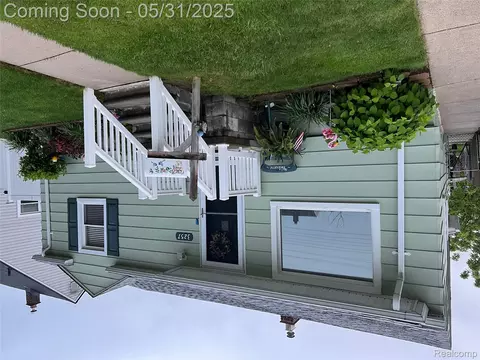 3257 John R St, Trenton, MI 48183