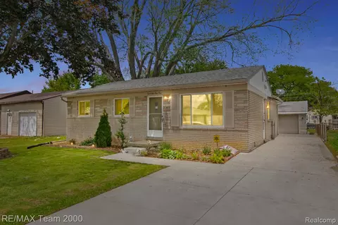 20455 Stafford St, Clinton Township, MI 48035