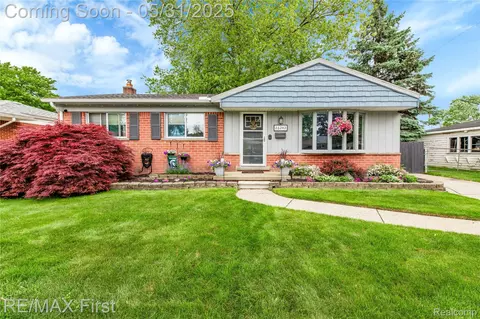 26242 Audrey Ave, Warren, MI 48091