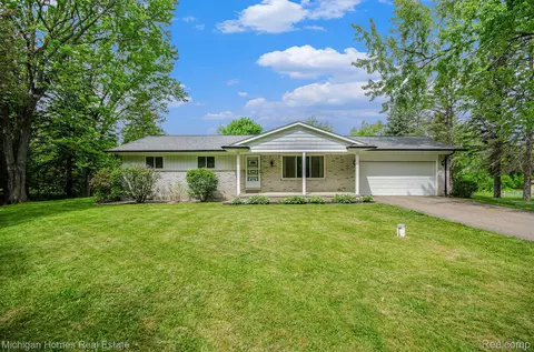 11465 Buckhorn Lake Rd, Rose, MI 48442