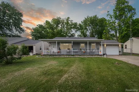 4930 Center St, Millington, MI 48746
