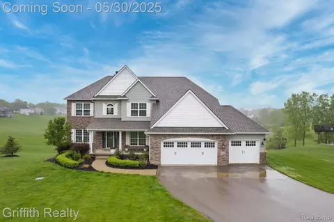 9869 Dartmouth Road Rd, Independence, MI 48348