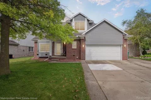 24838 Jennifer Dr, Brownstown, MI 48134