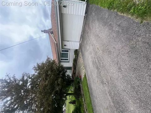 613 Genesee Ave, Gaines, MI 48436