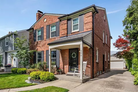 480 Fisher Rd, Grosse Pointe Farms, MI 48230