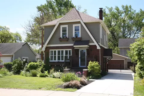 717 W 12 Mile Rd, Royal Oak, MI 48073