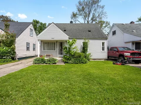 26066 Dartmouth St, Madison Heights, MI 48071