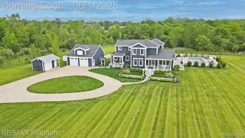 7794 Currie Rd, Northville, MI 48168