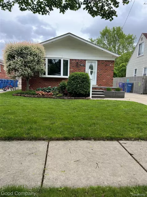 13822 Hovey Ave, Warren, MI 48089