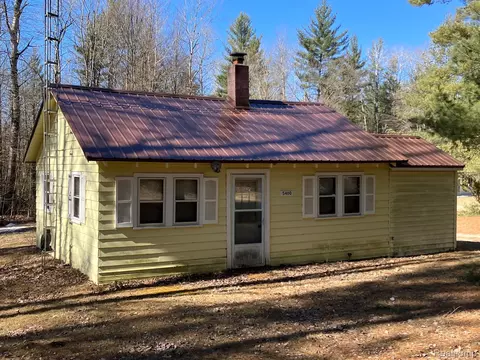 5400 Allen Rd, Horton, MI 48610