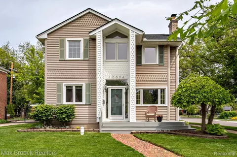 10004 Kingston Ave, Huntington Woods, MI 48070