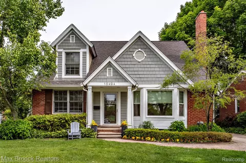 10494 Ludlow Ave, Huntington Woods, MI 48070