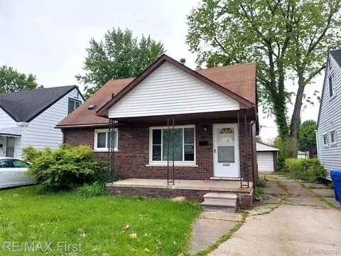 24449 Lauren Ave, Warren, MI 48089