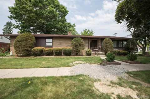 1508 Wilson Ave, Lincoln Park, MI 48146