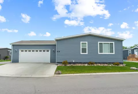 8551 Boyer Dr, Augusta, MI 48191