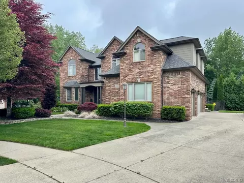 52006 Finch Ct, Shelby Township, MI 48315