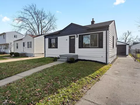 86 E Barrett Ave, Madison Heights, MI 48071