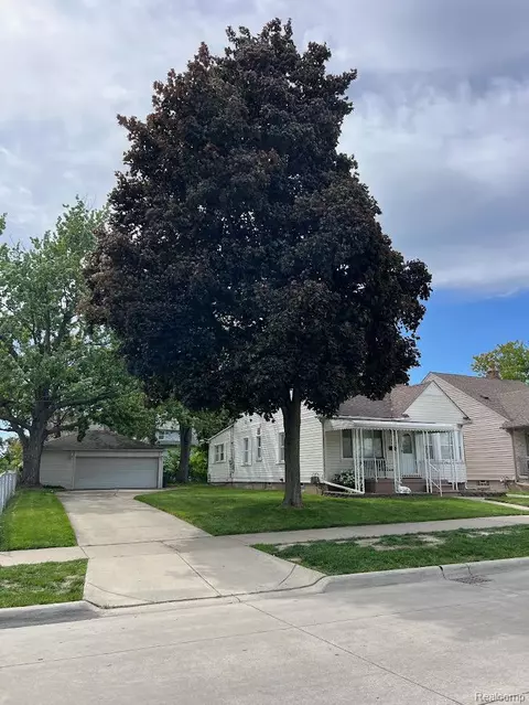 5011 Ternes St, Dearborn, MI 48126