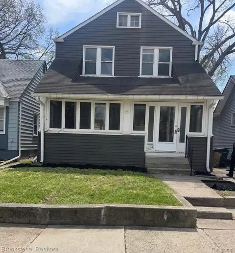 444 E Maplehurst St, Ferndale, MI 48220 photo 1