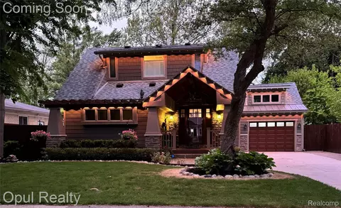716 Magnolia Ave, Royal Oak, MI 48073