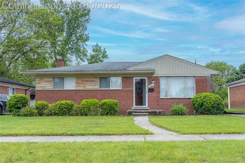 7265 Hillside Dr, Dearborn Heights, MI 48127