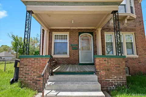 1649 Hurlbut St, Detroit, MI 48214