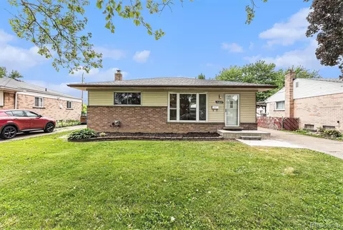 26809 Bonnie Ave, Warren, MI 48089