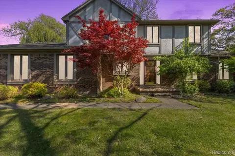 4824 Quarton Rd, Bloomfield Hills, MI 48302