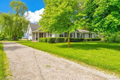 5061 Burtch Rd, Grant, MI 48032