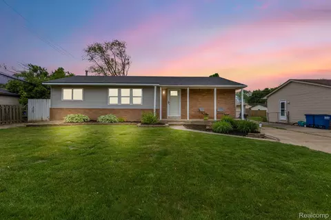 33651 Cowan Rd, Westland, MI 48185