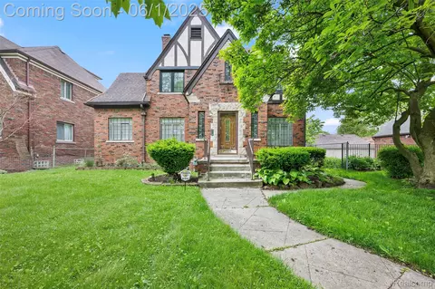 19537 Lancashire St, Detroit, MI 48223