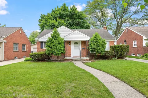 1443 Birchcrest Dr, Dearborn, MI 48124