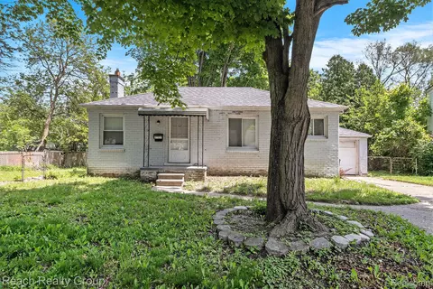 19512 Garfield, Redford, MI 48240