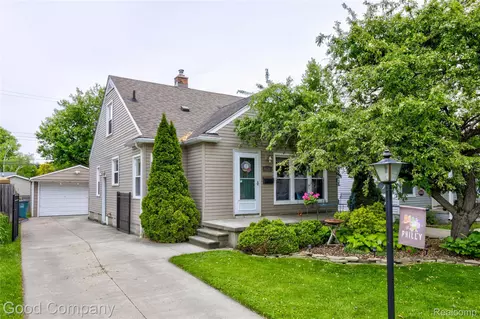 4178 Gardner Ave, Berkley, MI 48072