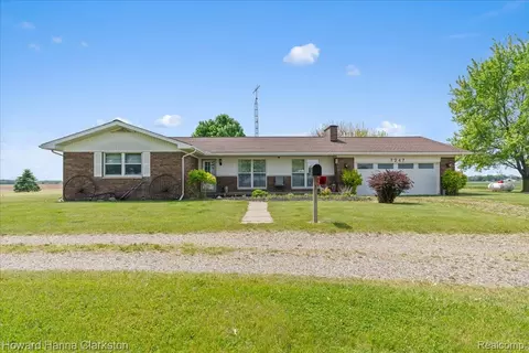 7247 N State Rd, Owosso, MI 48867