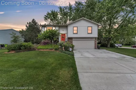 23637 Cranbrooke Dr, Novi, MI 48375