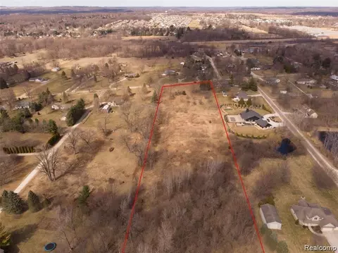 58405 Travis Rd, Lyon, MI 48165