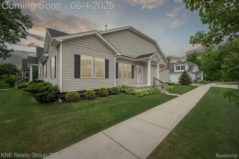 1720 Carlisle St, Howell, MI 48855