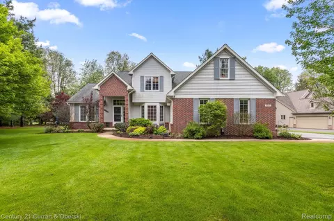 3241 Habitat Trl, Pinckney, MI 48169