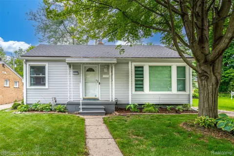 250 E Webster St, Ferndale, MI 48220