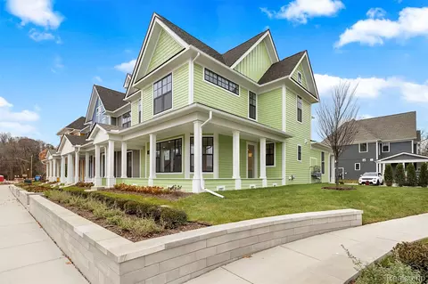 410 S Center St, Northville, MI 48167