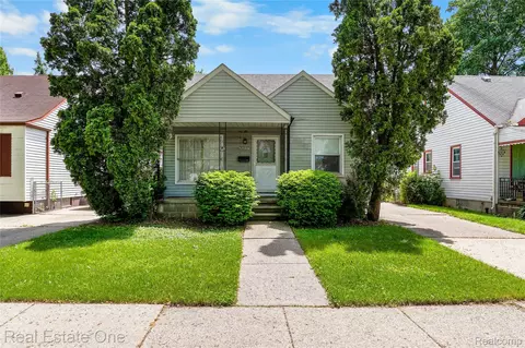 20237 Champaign St, Taylor, MI 48180