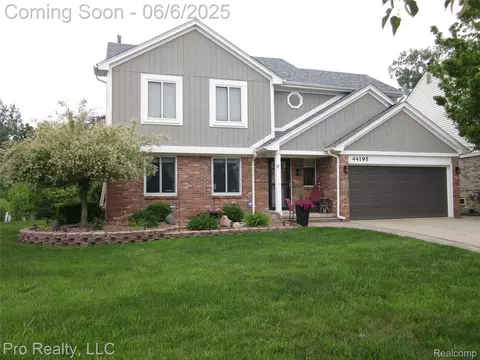 44195 Dartmouth St, Canton, MI 48188