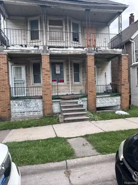 3057 Jacob St, Hamtramck, MI 48212