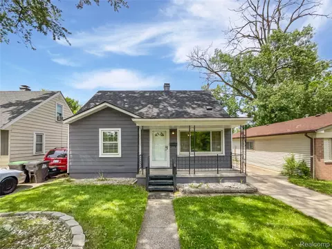 6330 Duncan St, Taylor, MI 48180