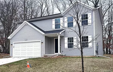 138 Woodland Way, Manchester, MI 48158