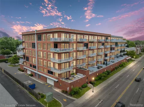 101 Curry Ave #530, Royal Oak, MI 48067