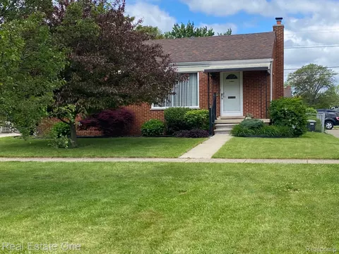15410 Mccann St, Southgate, MI 48195
